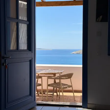 Blue Hotel