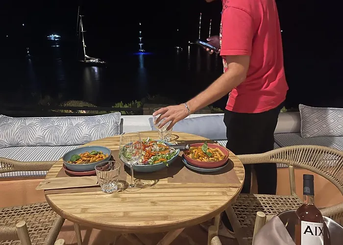 Blue فندق ليبسوي