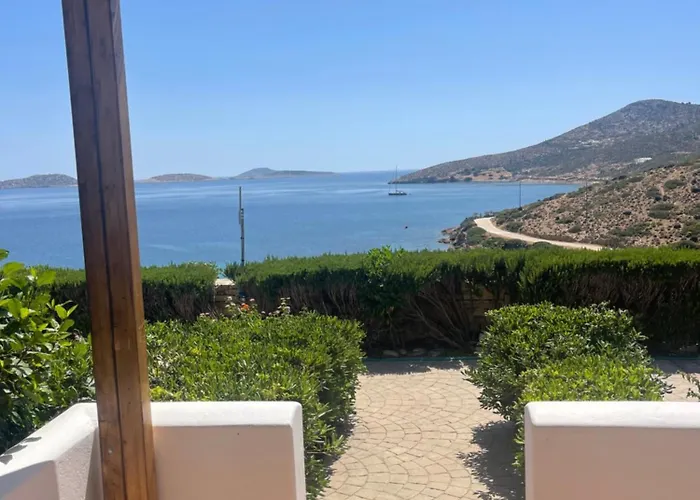 Blue فندق ليبسوي