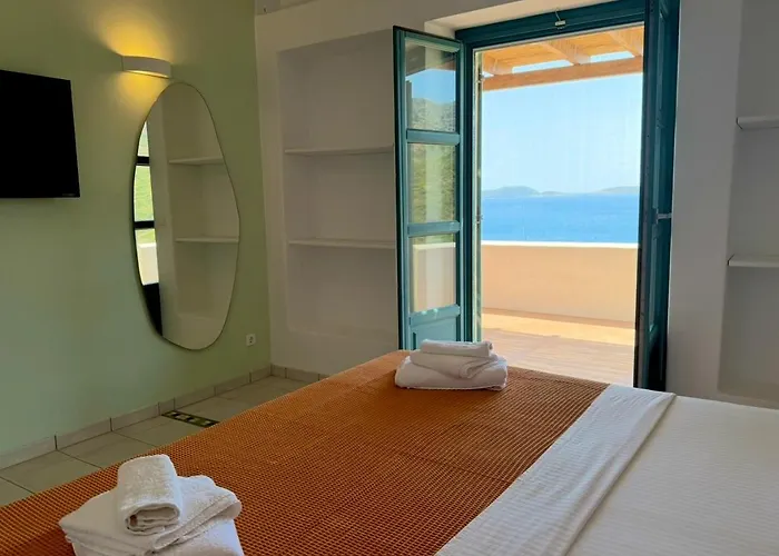 Blue فندق ليبسوي